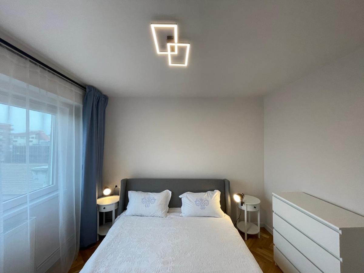 Apartament Mony تيميشورا المظهر الخارجي الصورة